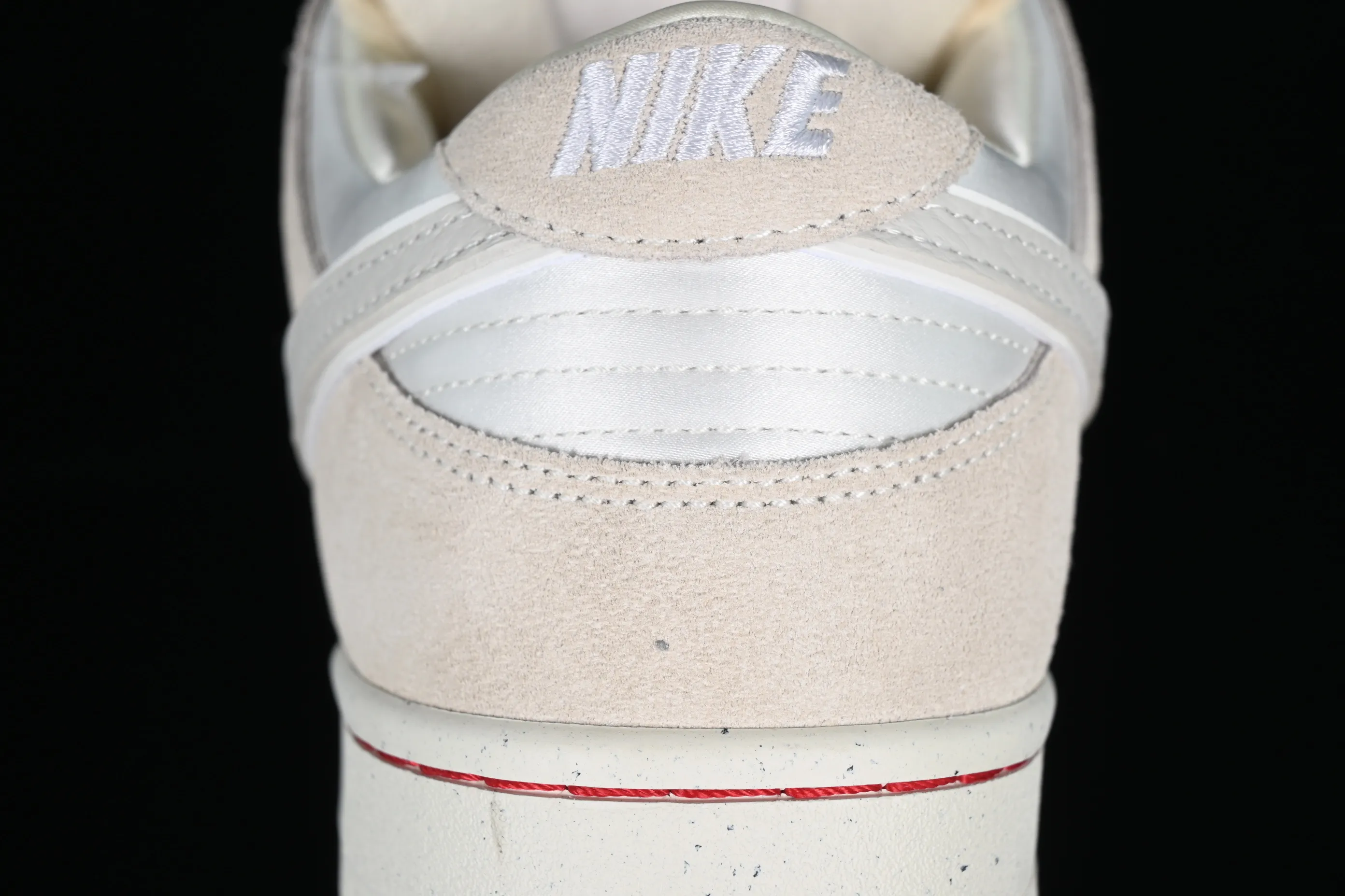 All Categories Nk SB Dunk Series Nk SB Dunk Low Low-top Sneakers C Version Nk SB Dunk Low 2024 Valentine’s Day Theme SB Low-top Casual Sneakers FZ5654-100